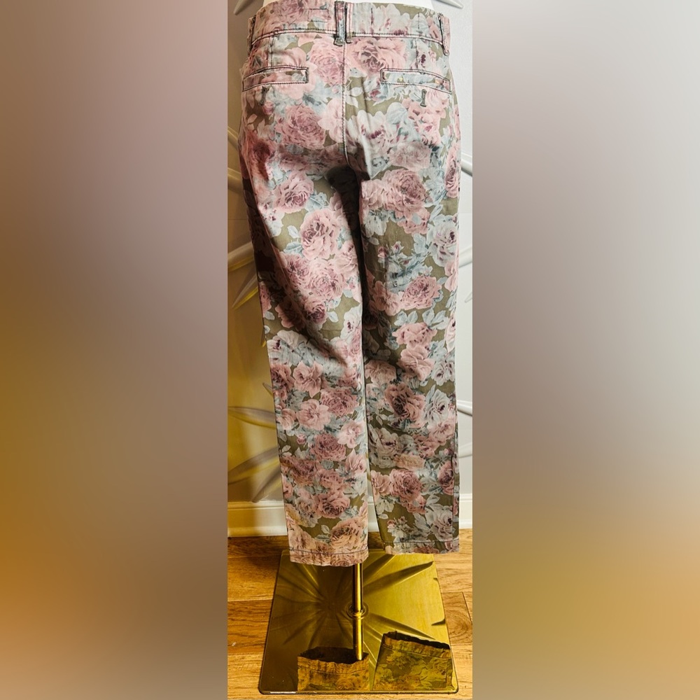EUC Pilcro SZ 27 olive green/lilac floral skinny 5-pocket jeans, waist 31”-33” - Picture 7 of 8